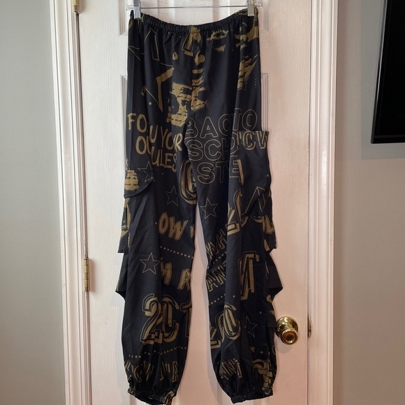 SHEIN Parachute Pants Black Green Elastic Waist Size 4 New - Picture 7 of 15